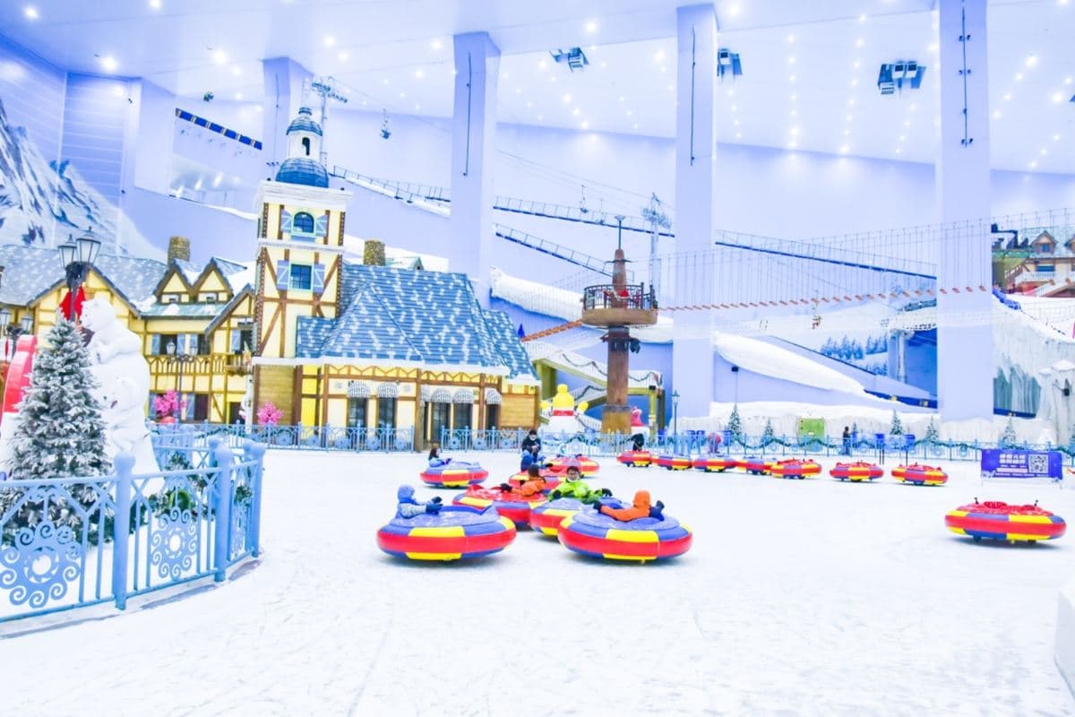 廣州+佛山3天團·《品牌酒店+四大樂園》國際品牌~Crowne Plaza花都皇冠假日酒店+「融創雪世界」（永安旅遊 旅行團）