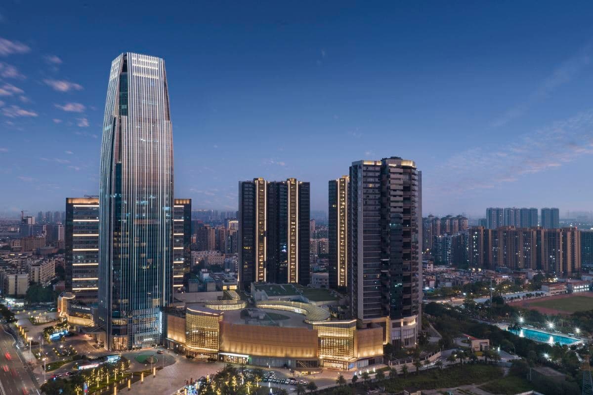 佛山2天團·《品牌酒店》國際品牌~Hilton順德海駿達希爾頓酒店+【泰國美食主題自助餐】（永安旅遊 旅行團）