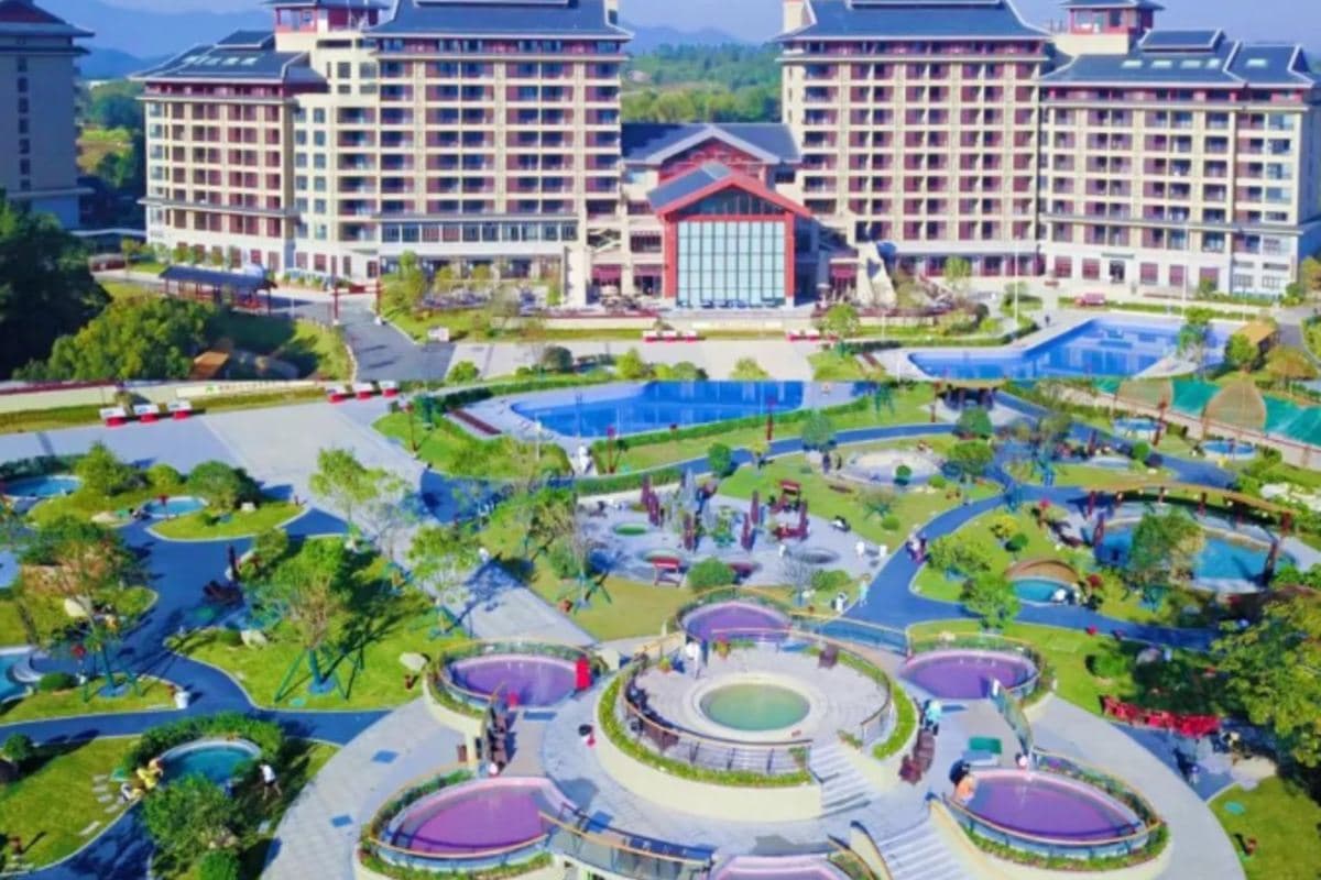 新興2天團·新興翔順金水台温泉小鎮(獨立温泉泡池露台房) 【一人一隻南非吉品乾鮑宴】（永安旅遊 旅行團）