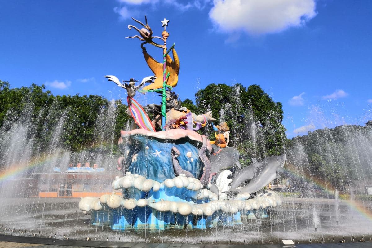 《夏水禮~中山長江水世界》2026年全新開業溫德姆酒店集團旗下~大良Days Inn by Wyndham酒店 永安獨家餐廳《家洲漁村》【傳統均安蒸豬+風生水起撈雞宴】中山樂園純玩3天團（永安旅遊 旅行團）