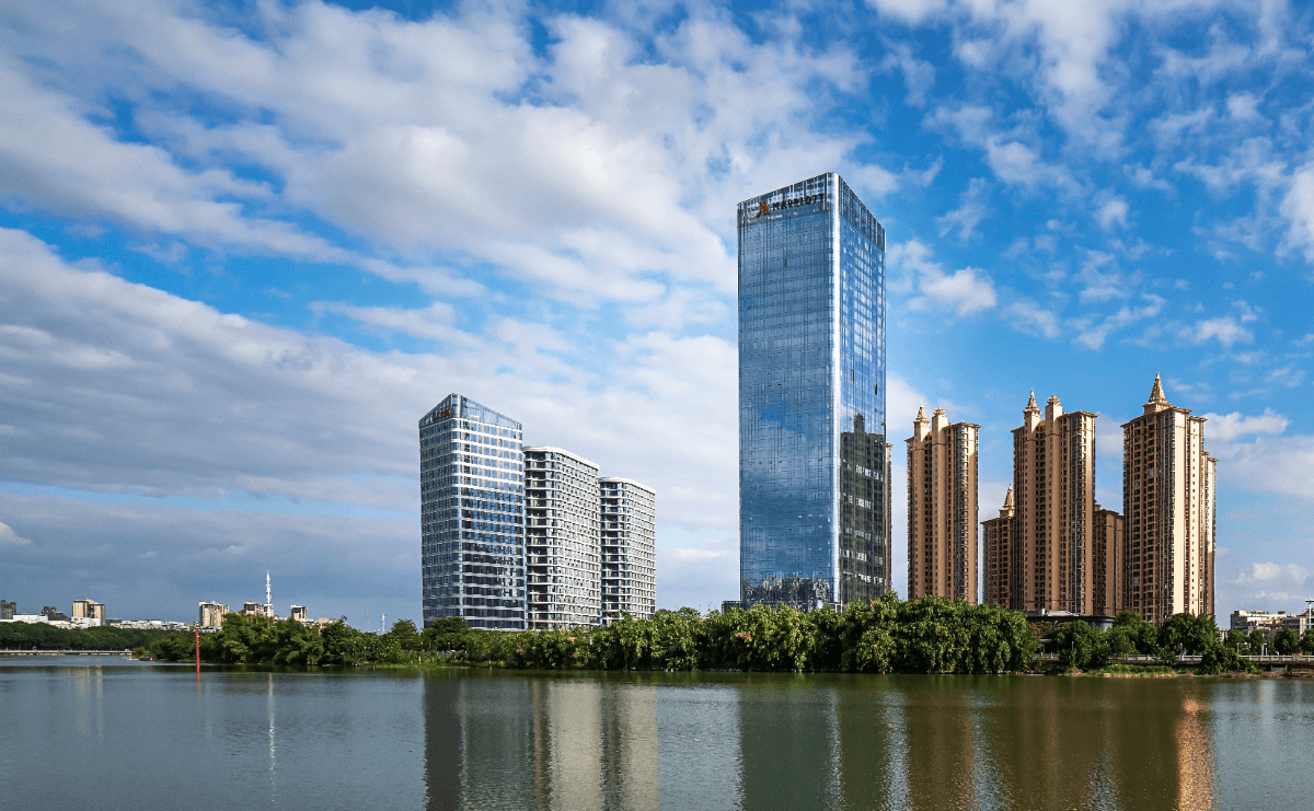 《潮遊潮州+揭陽》連續2晚入住國際品牌~揭陽MARRIOTT萬豪酒店  包廂享用【一人一隻招牌脫骨老鵝掌宴】【(位上)養顏火瞳花膠宴】【任吃一人一鍋牛肉火鍋宴】潮州揭陽美食純玩3天團（永安旅遊 旅行團）