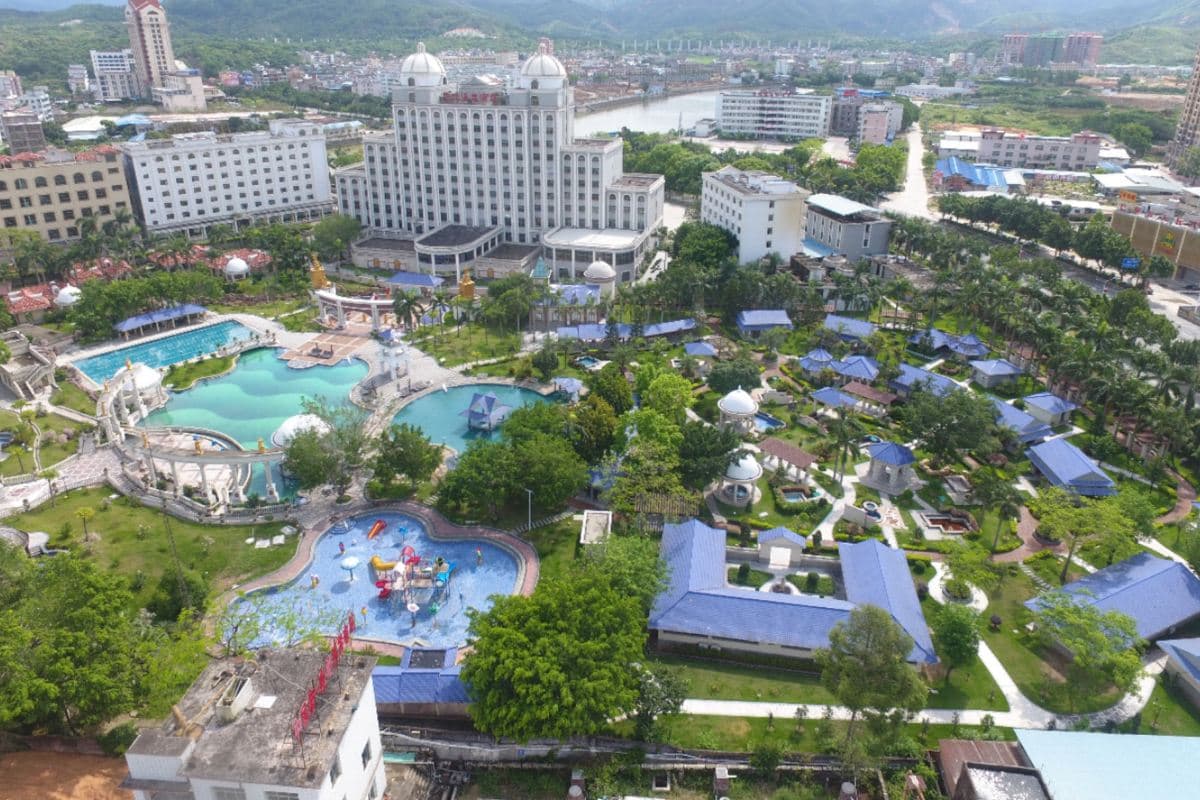 《潮玩潮味+溫泉+往返高鐵》2晚入住~千江溫泉酒店(包無限次浸泡溫泉) 潮遊古城、湘子橋(重本包上橋)【非遺獅頭鵝風味宴】【任食一人一鍋金牌牛肉火鍋宴】潮州純玩3天團（永安旅遊 旅行團）