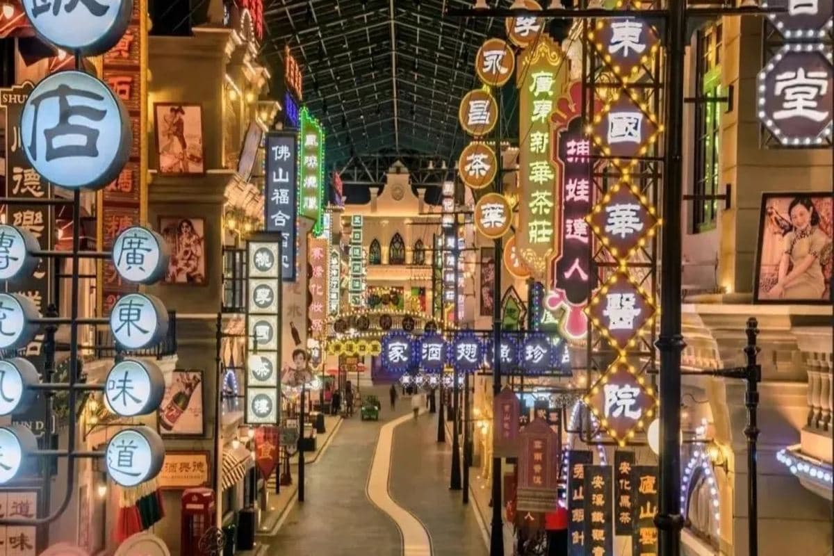 《3大親子樂園+高鐵》 連續2晚入住國際品牌~佛山保利洲際酒店 長鹿旅遊休博園+佛山宋城•廣東千古情+順德華僑城歡樂海岸 佛山美食純玩3天團(永安旅遊 旅行團)