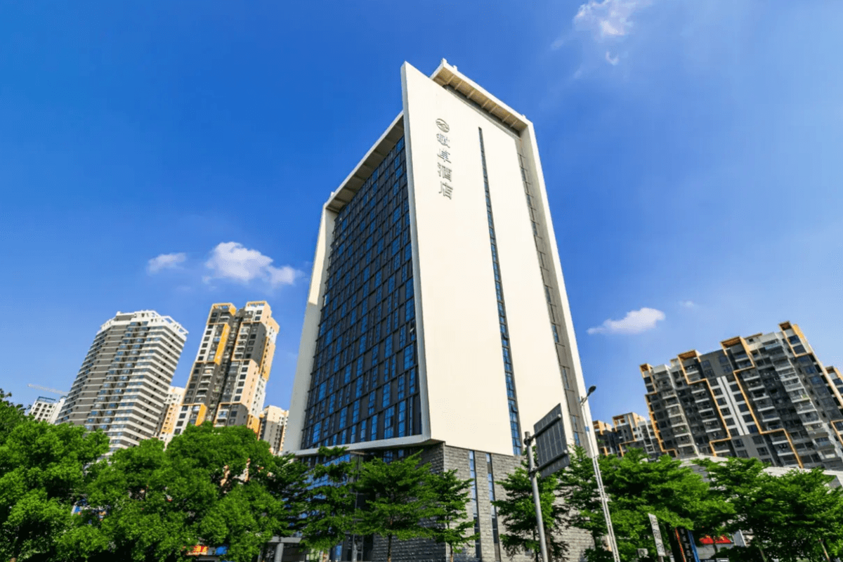 《探索嶺南魅力》《2025年全新開館》佛山市博物館、順德版“清明上河圖”「曲水灣」、承傳千年陶藝「石灣公仔陶瓷藝術街」【鮮醇百年岑溪古典雞+鳳城炒牛奶宴】 佛山純玩2天團（永安旅遊 旅行團）