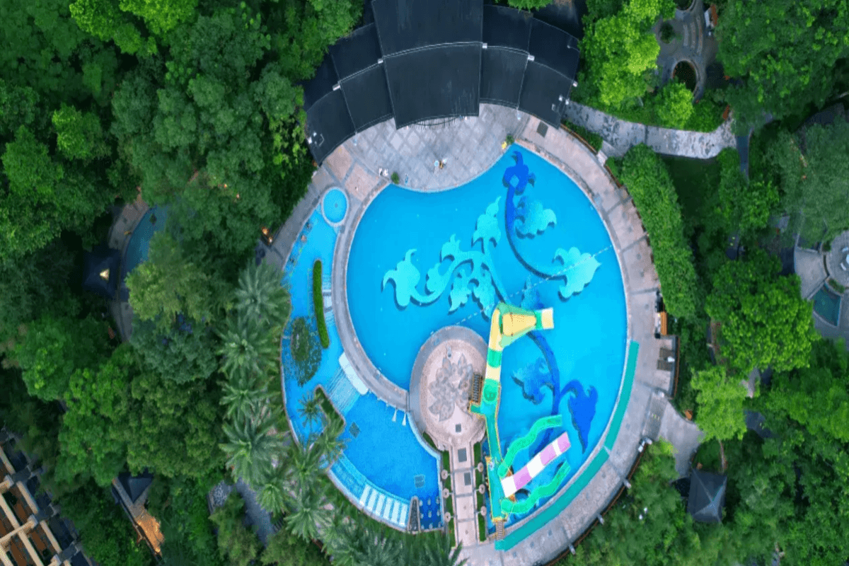 惠州+廣州2天團·龍門地派温泉度假村（浸泡·天然蘇打真温泉）打卡全球首個懸空心形無邊際泳池~天空之境~雲海天梯（永安旅遊 旅行團）