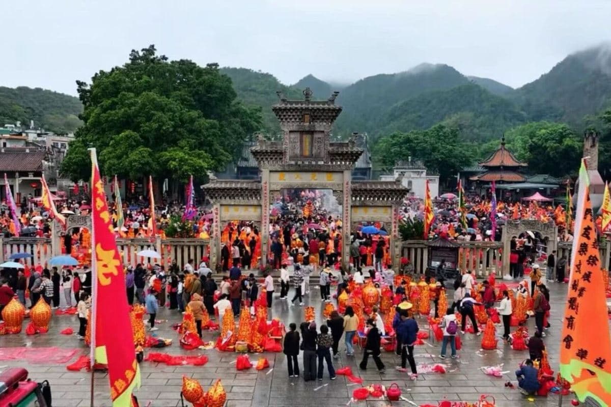 肇慶3天團·德慶悦城龍母古廟(感受千年龍母文化) (貼心安排: 包酬神金豬一隻、龍母五寶祈福)(永安旅遊 旅行團)