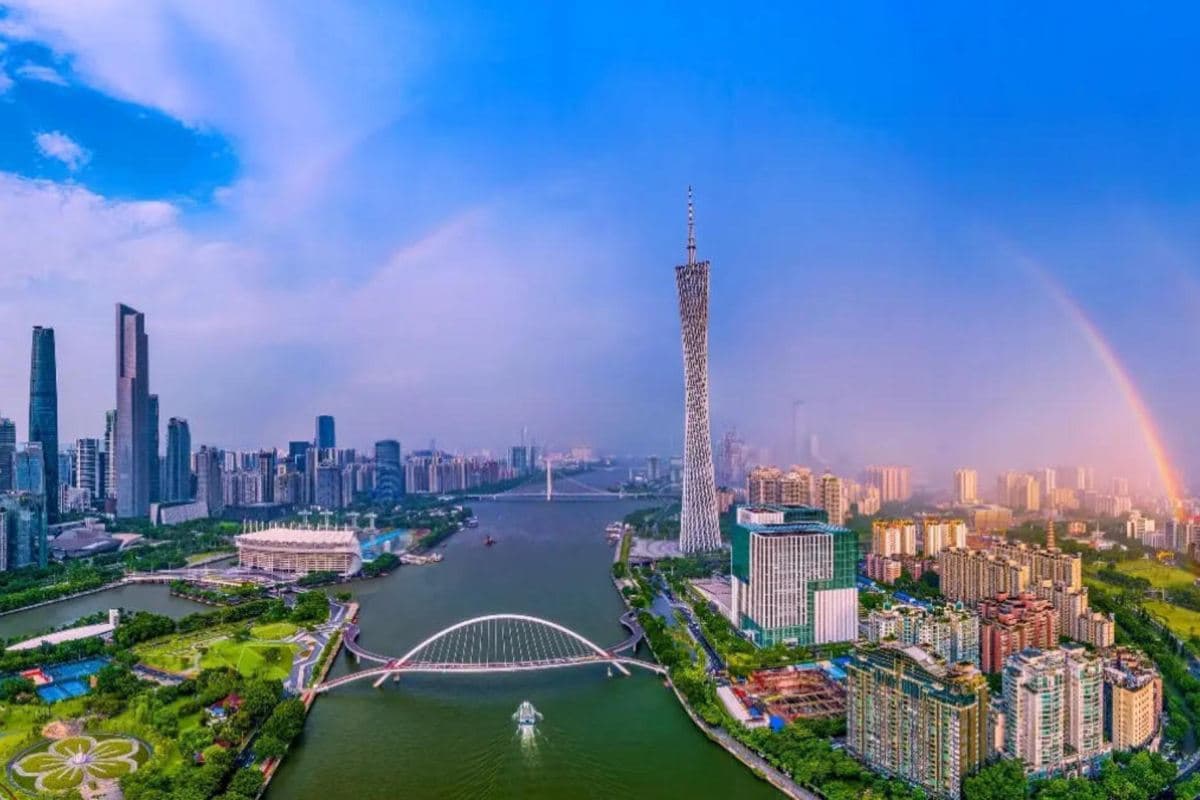 廣州+佛山2天團·《廣佛潮遊攻略》暢遊 全球知名觀光塔~「廣州塔」包上塔&包無限次乘「有軌電車」打卡羊城最美7公里（永安旅遊 旅行團）