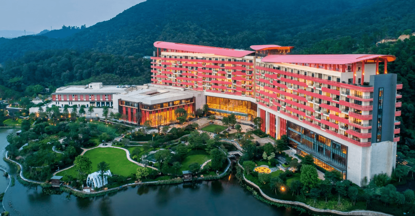 『廣東千古情SHOW』『順德長鹿休博園』（動物園+地球村?幻秀大馬戲）國際品牌鶴山方圓福朋喜來登酒店《蠔蟹尋鮮自助晚餐》3天純玩團（星晨旅遊 旅行團）